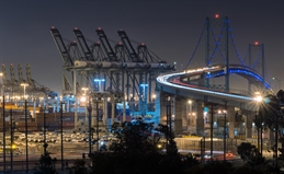 Port of Los Angeles iStock-636511460