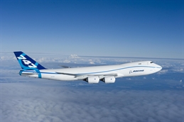 Boeing_747-8_first_flight_Everett,_WA