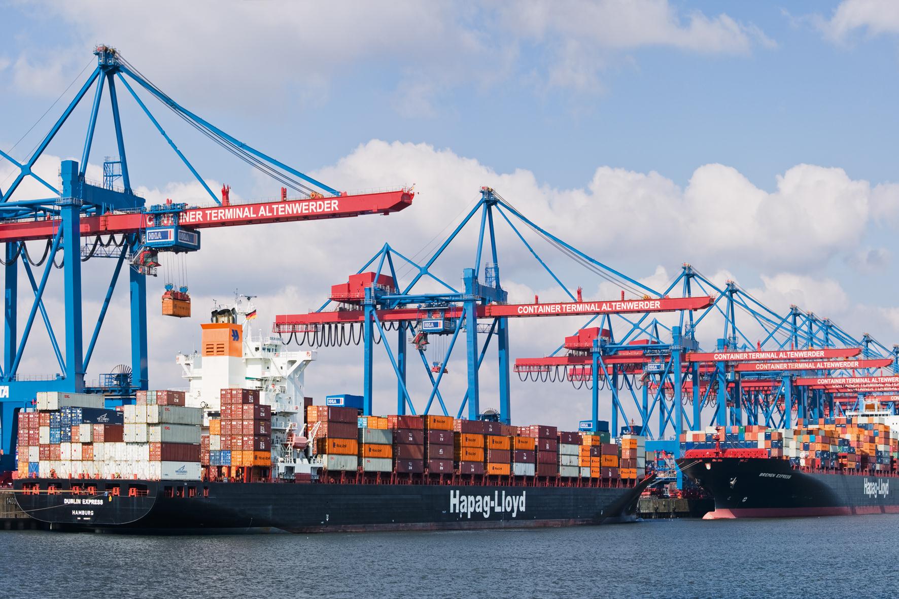 Self Photos / Files - hapag-lloyd-hamburg port