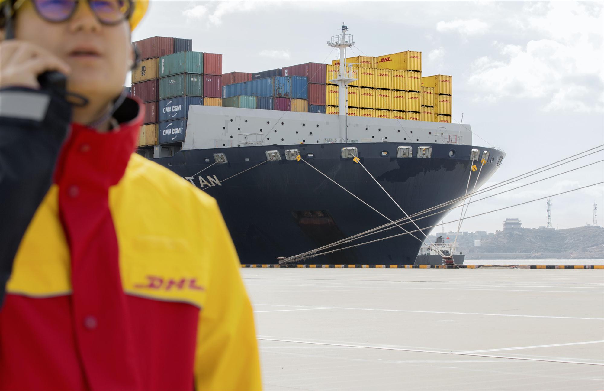 Self Photos / Files - DHL ocean