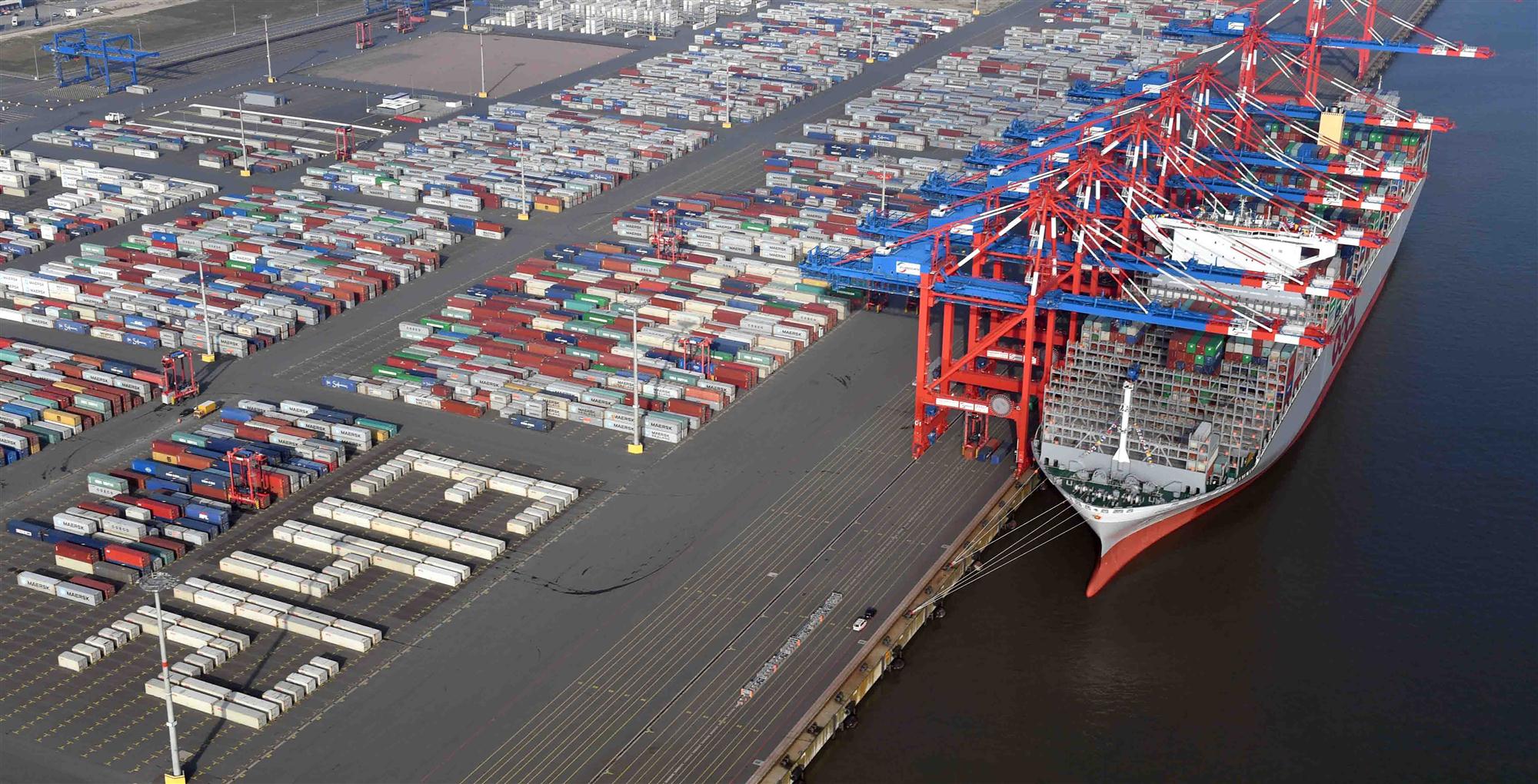 Self Photos / Files - OOCL Germany Wilhelmshaven
