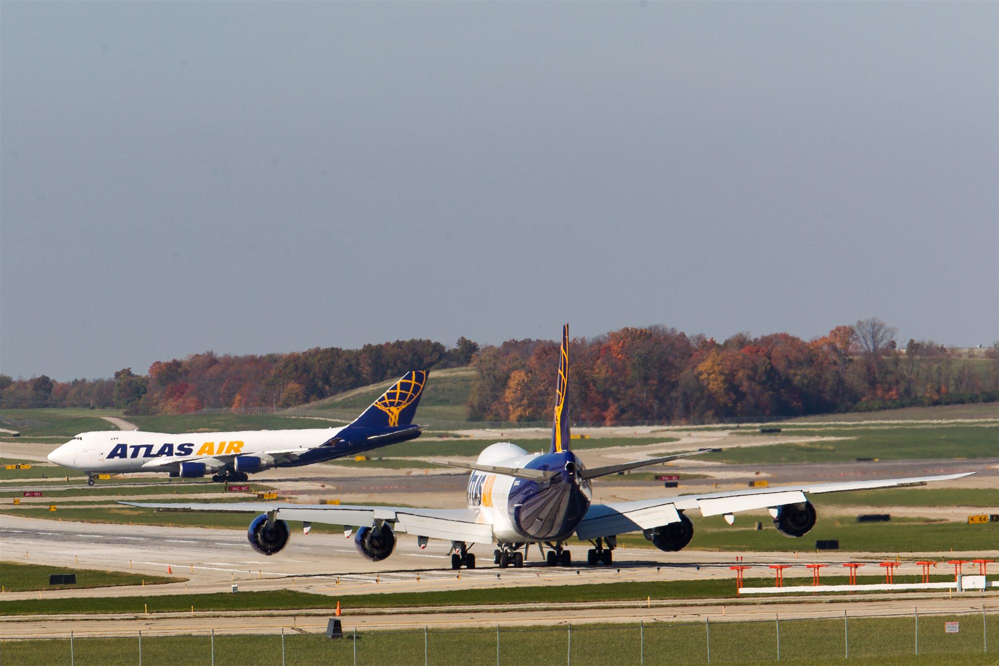 Self Photos / Files - Dual_Atlas_Air_On_Runway_27