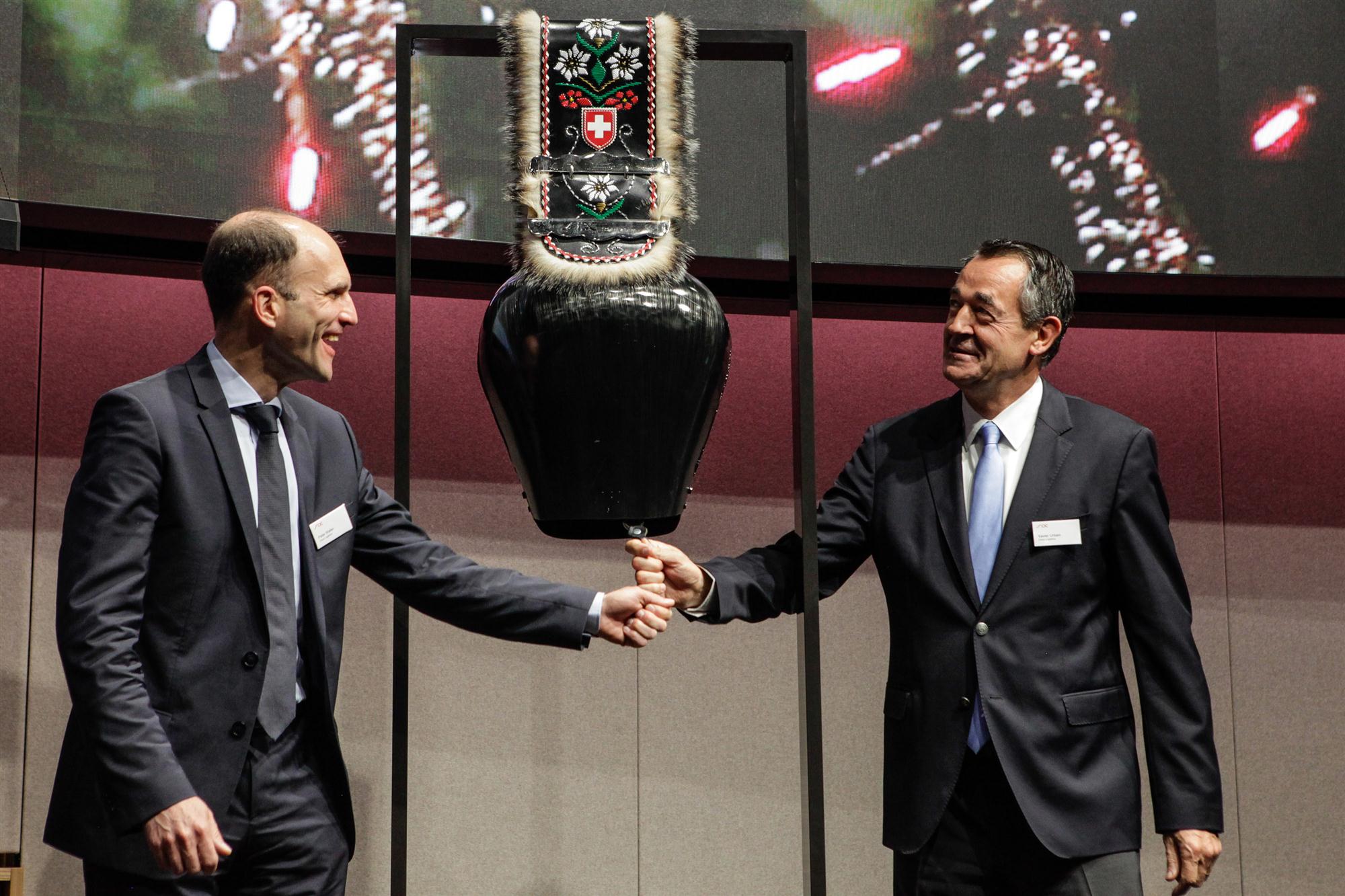 Self Photos / Files - CEVA SIX IPO