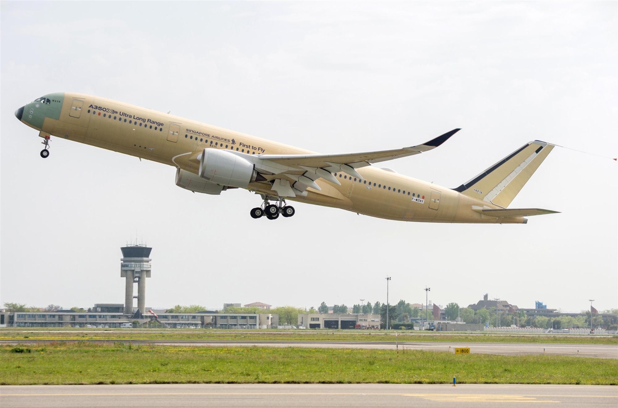 Self Photos / Files - A350-900ULR [2]