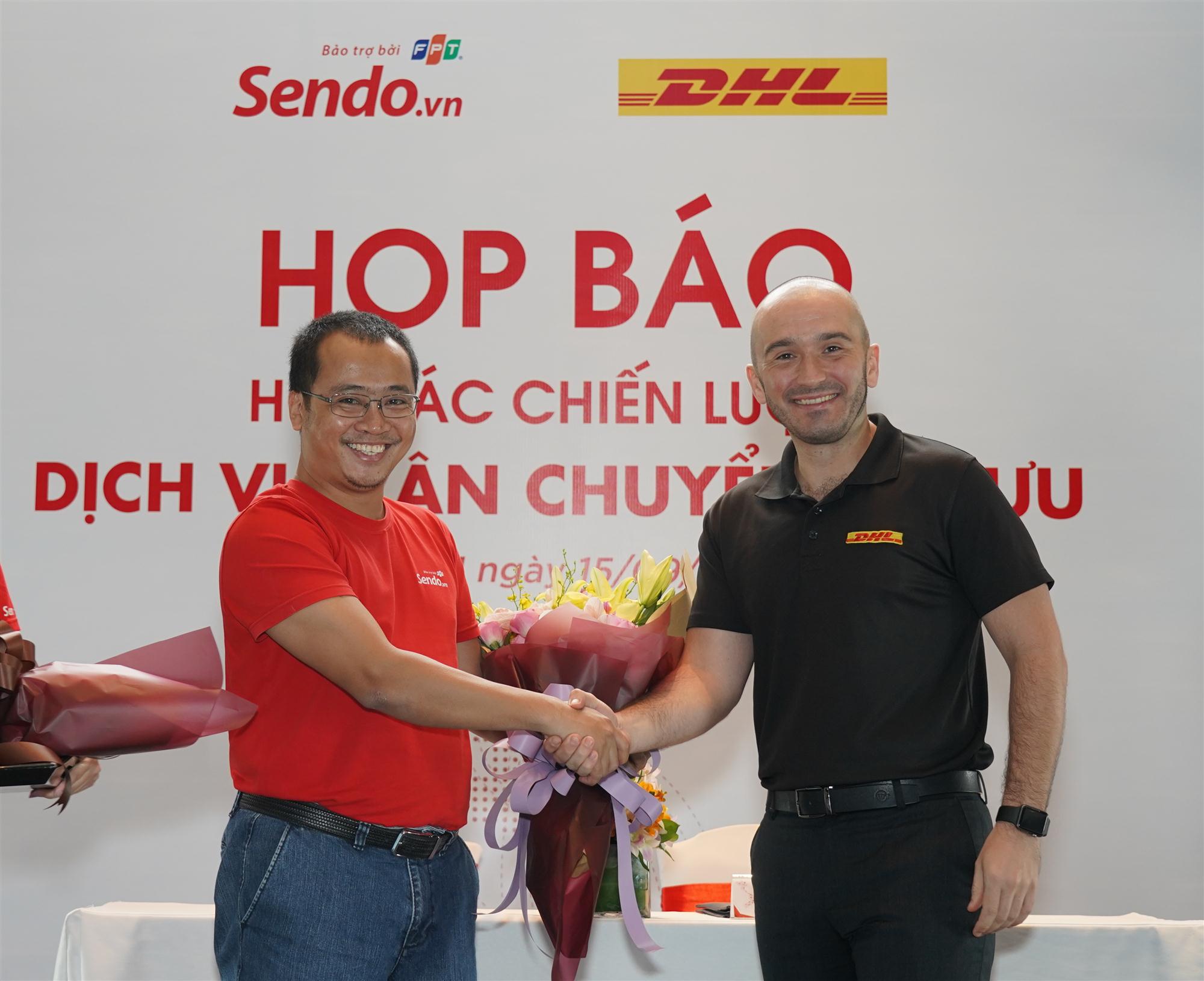 Self Photos / Files - DHL eCommerce+Sendo