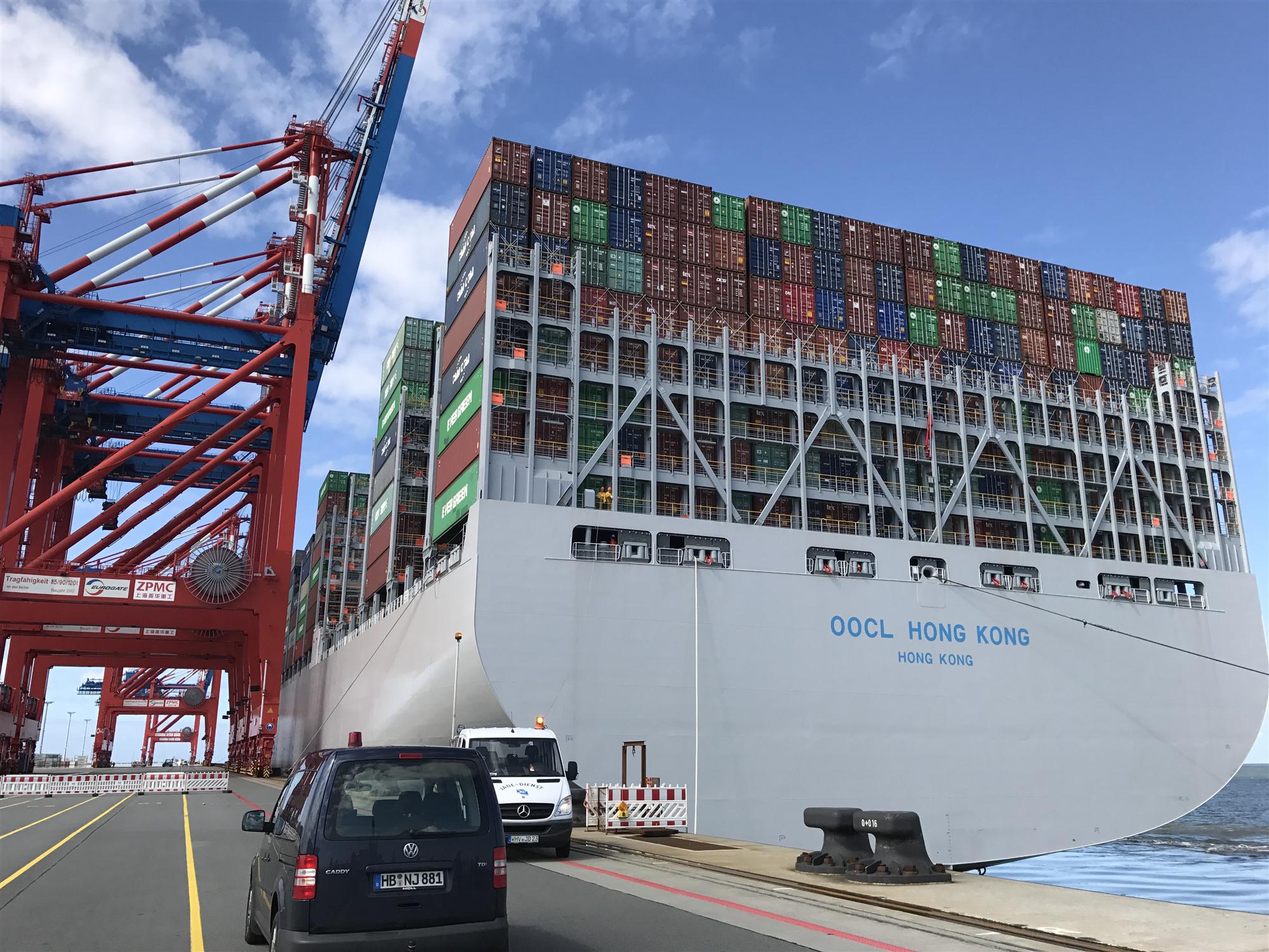 Self Photos / Files - OOCL Hong Kong Wilhelmshaven