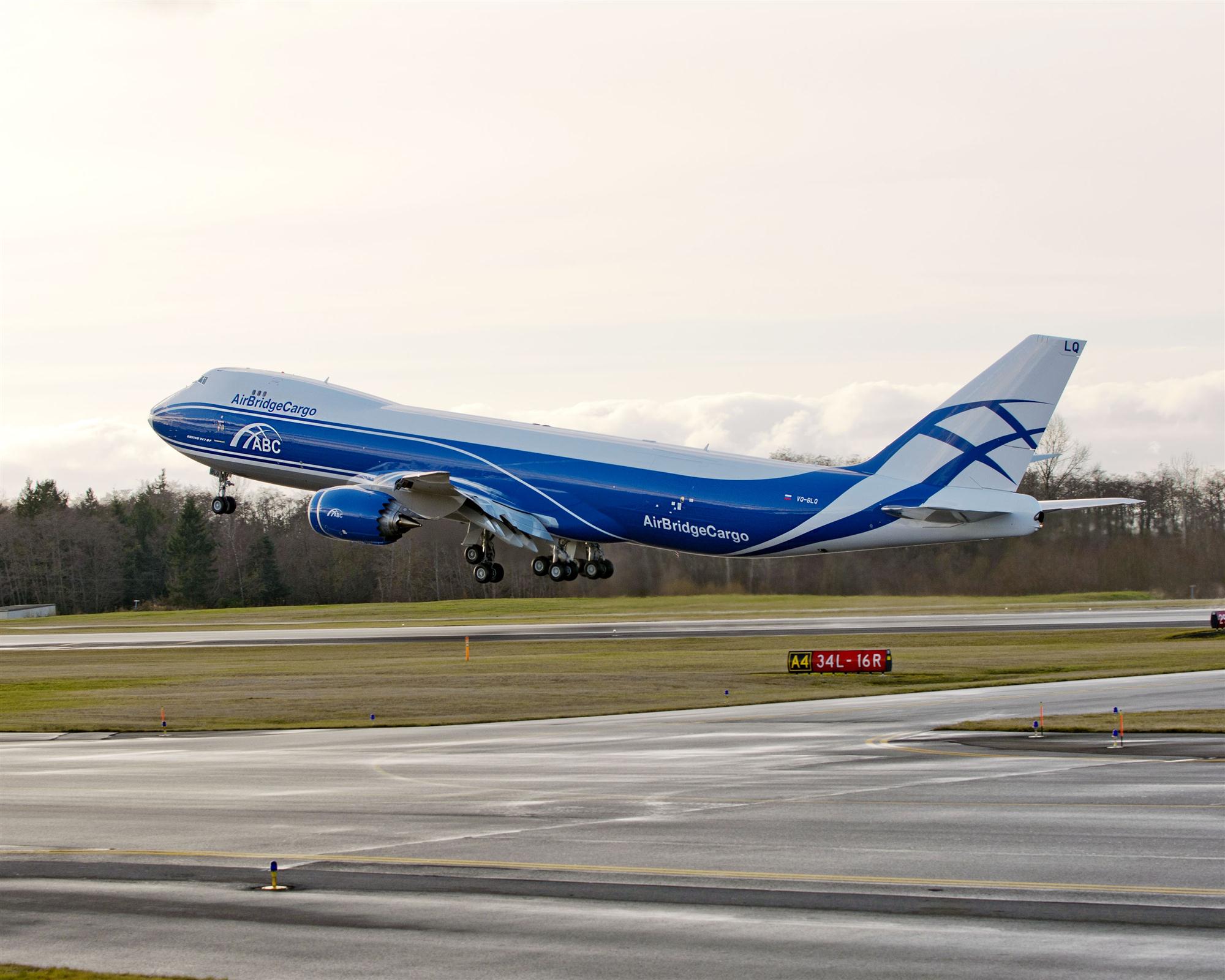 Self Photos / Files - AirBridge 747-8