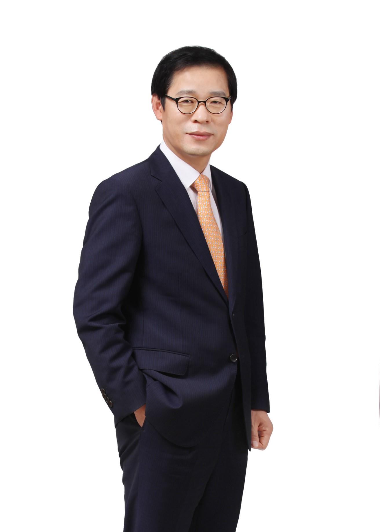Self Photos / Files - Kwang-Soo Lee