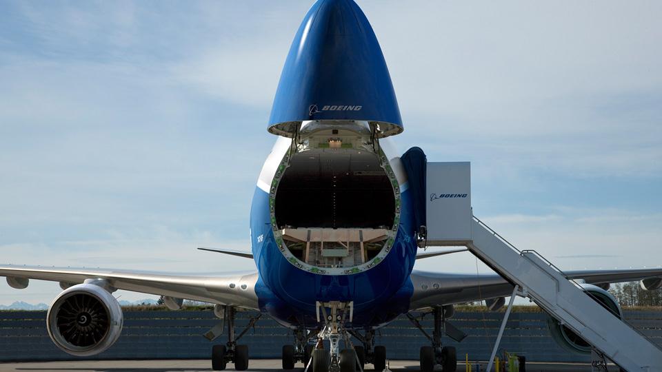 Self Photos / Files - 747 nose door