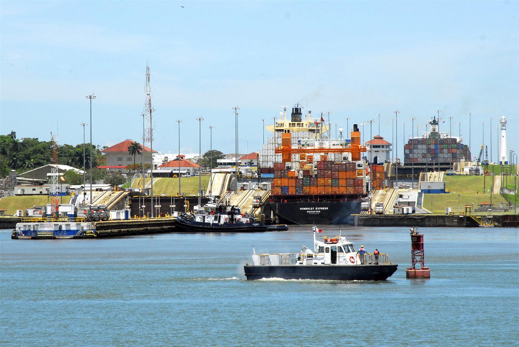 Self Photos / Files - ESCLUSA DE GATUN
