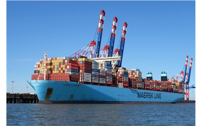 MARSEILLE_MAERSK_7877