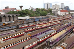 Hua Lamphong Bangkok iStock-1154104814