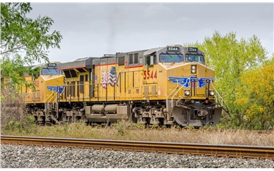 union pacific - eddie-bugajewski-LXwEkJZEtgU-unsplash