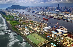 Kaohsiung Port 16-優選10-陳正祥-美麗的高港航道-高雄港